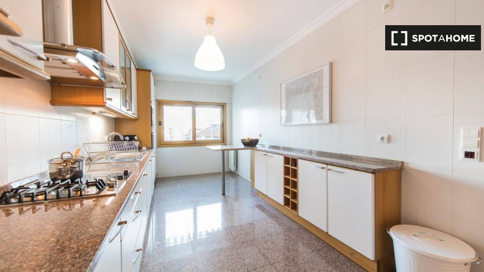 Apartment Lisbon, 2 beds — photo 8
