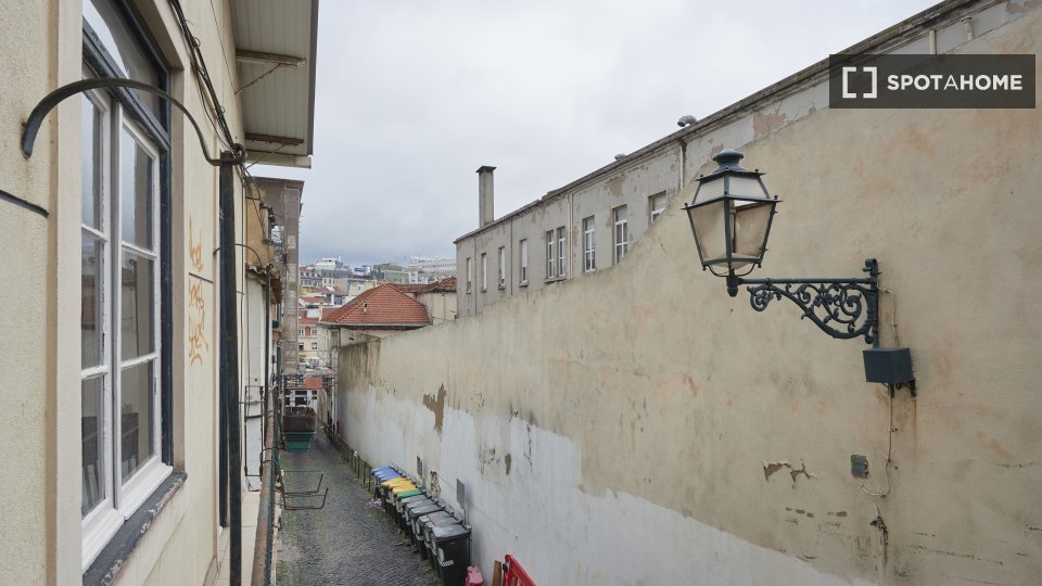 Double room Lisbon, 4 beds — photo 20