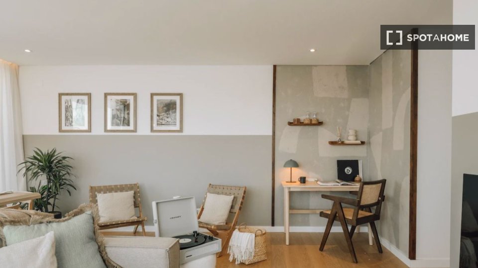 Apartment Lisbon, 2 beds — photo 19