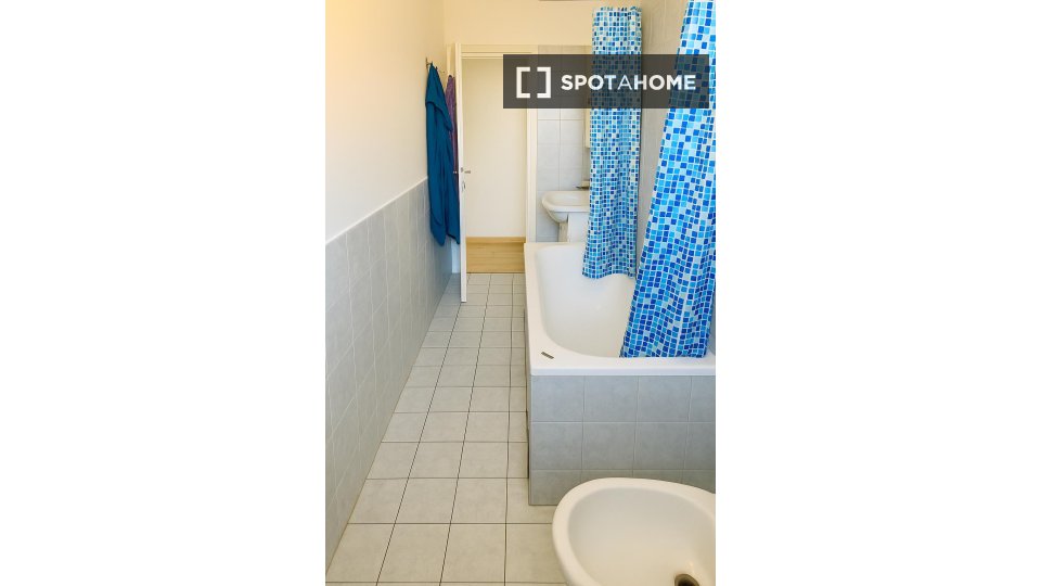 Double room Milan, 3 beds — photo 7