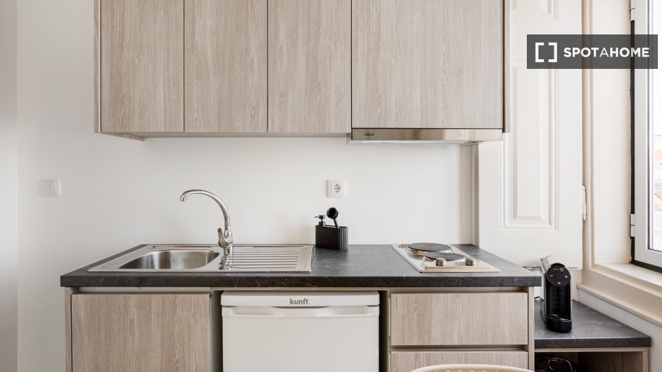 Apartment Lisbon, 1 bed — photo 15