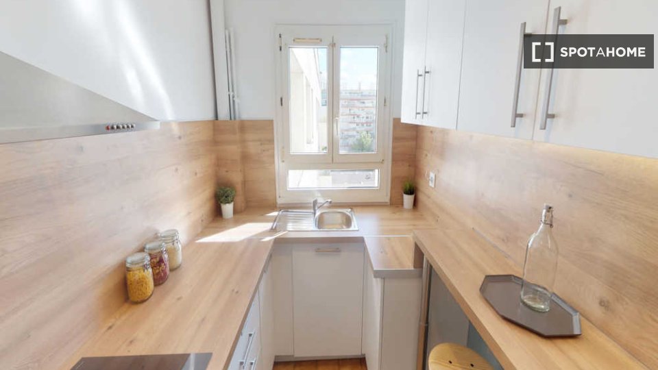 Double room Paris, 4 beds, 90m² — photo 5