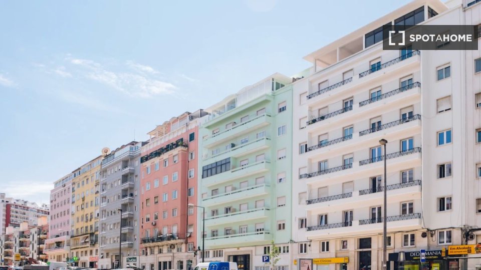 Apartment Lisbon, 3 beds — photo 15
