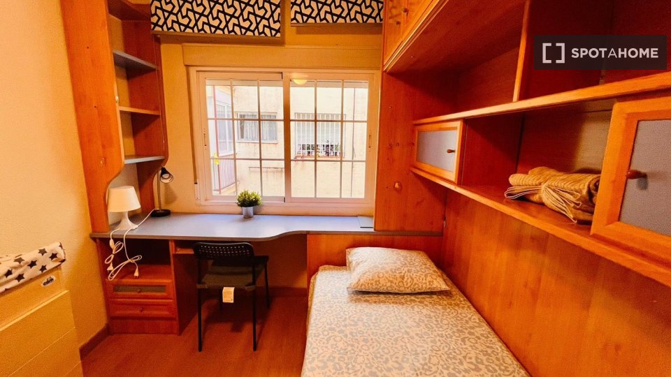 Chambre double Madrid, 4 chambres — photo 4