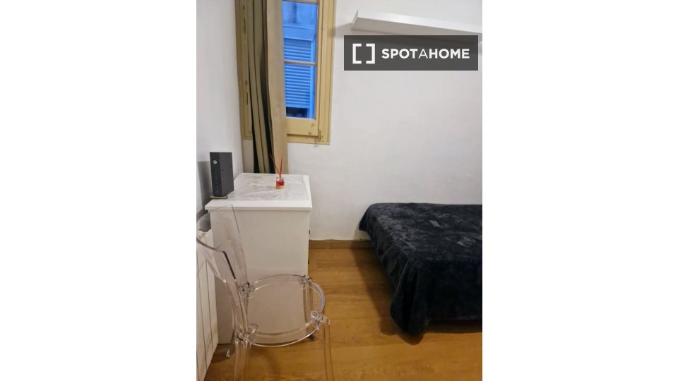 Double room Barcelona, 4 beds — photo 23