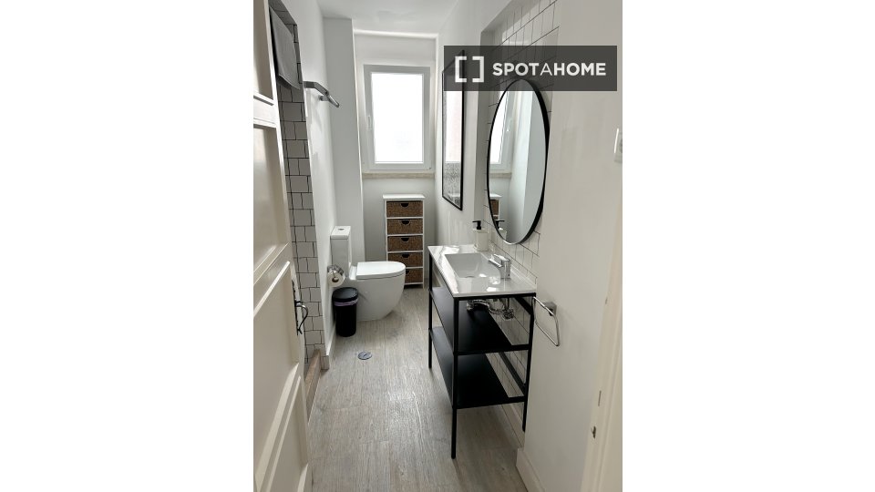 Apartment Lisbon, 3 beds, 100m² — photo 1