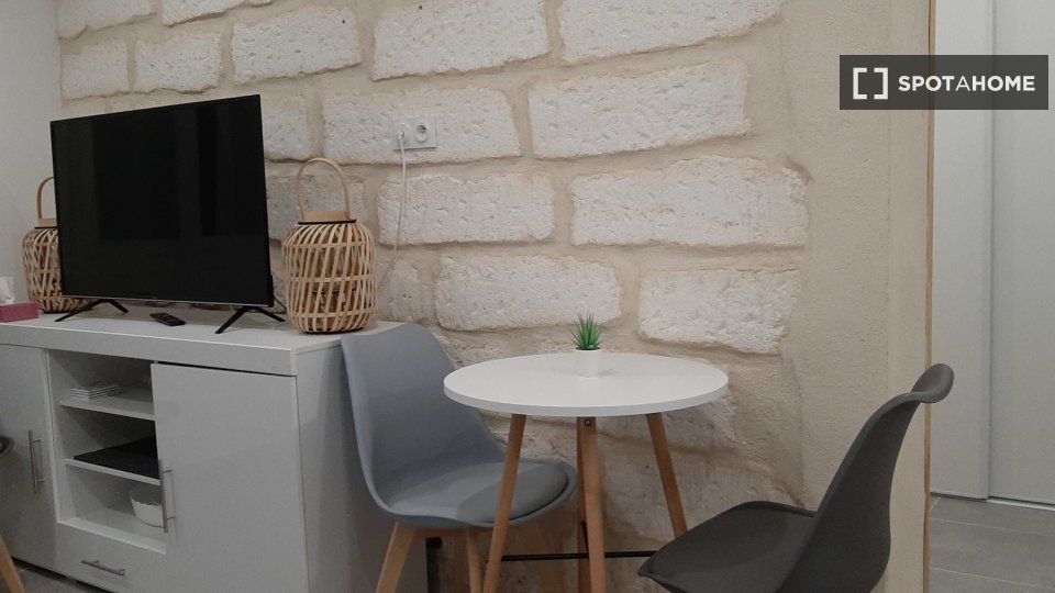 Apartment Montpellier, 1 bed — photo 7
