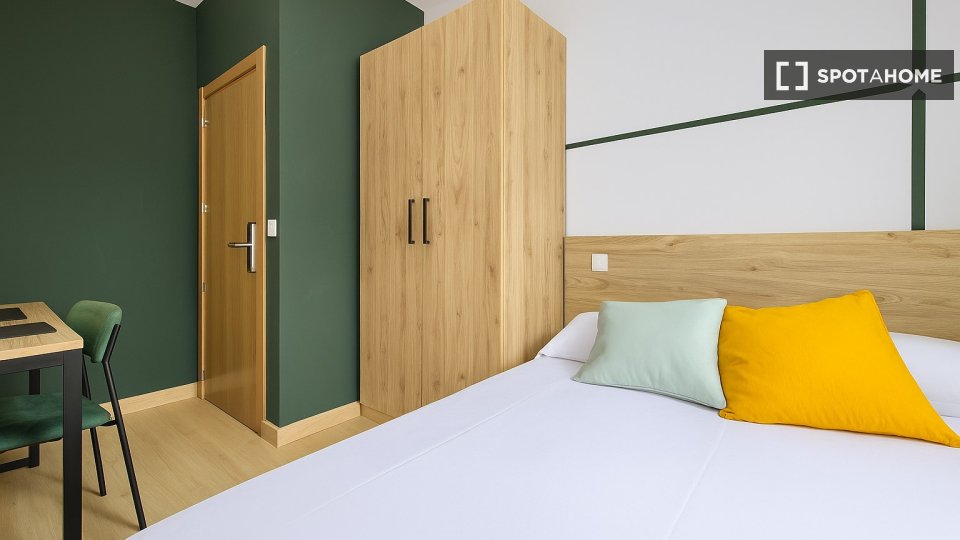 Double room Madrid, 6 beds — photo 20