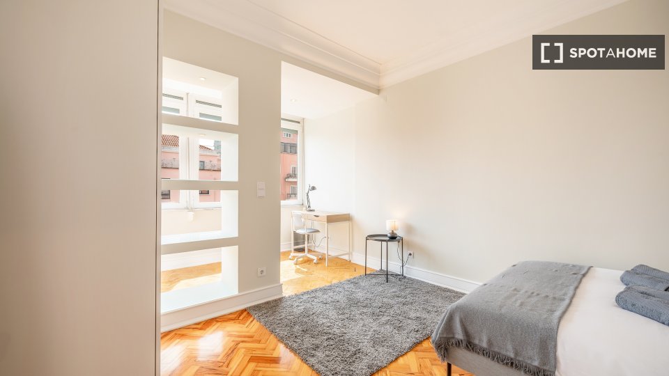 Double room Lisbon, 6 beds, 164m² — photo 2