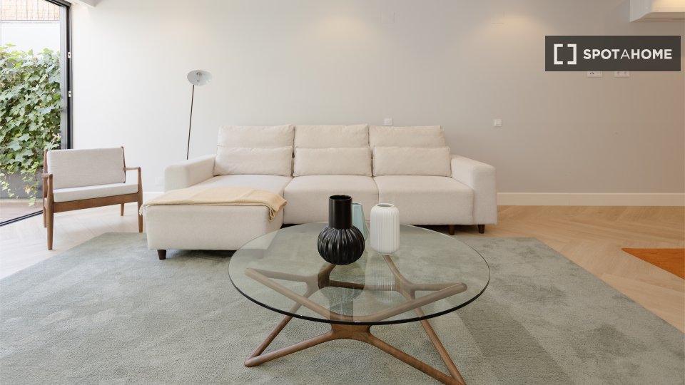 Apartment Porto, 2 beds, 246m² — photo 14
