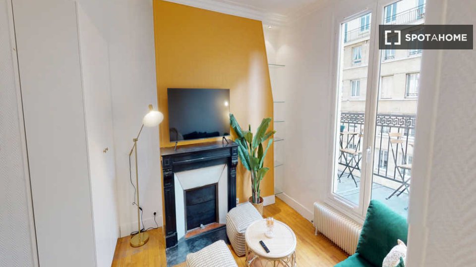 Double room Paris, 9 beds, 160m² — photo 3