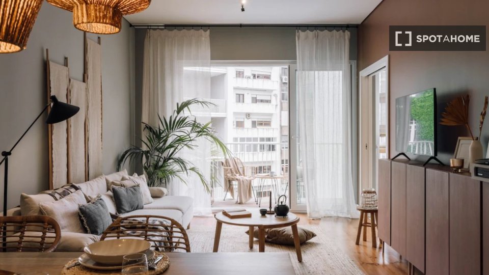Apartment Lisbon, 2 beds — photo 17