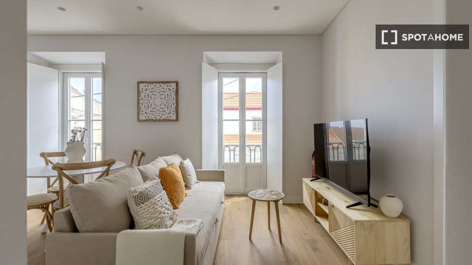 Apartment Lisbon, 1 bed — photo 1