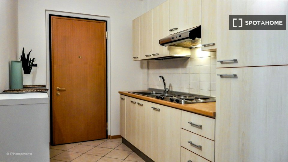 Double room Trento, 2 beds — photo 14