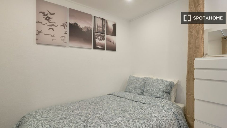 Apartment mono Lisbon — photo 15