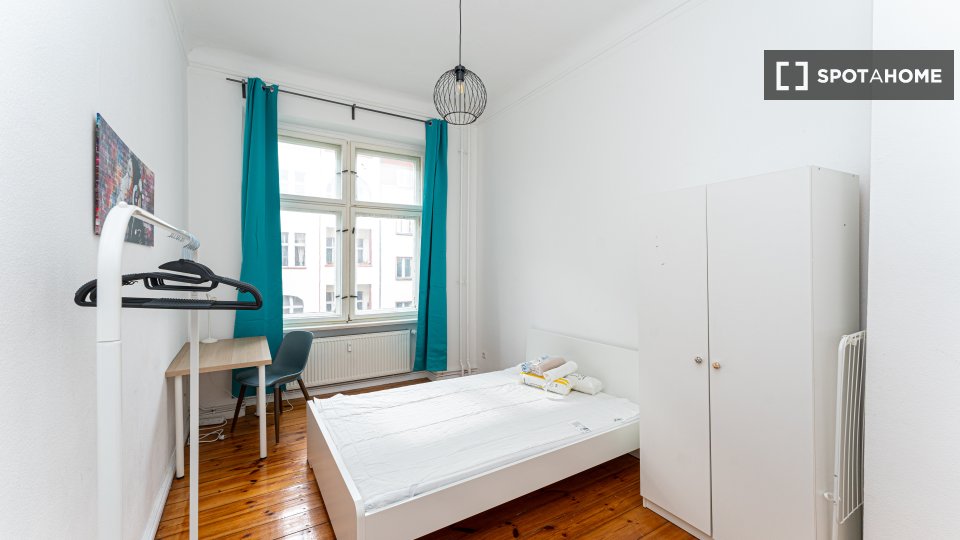 Double room Berlin, 3 beds — photo 32