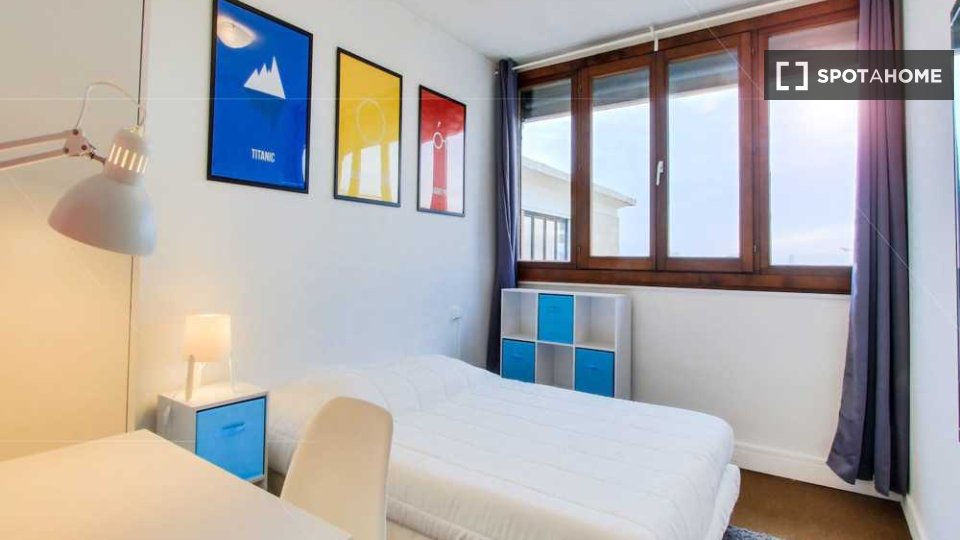 Double room Lille, 3 beds, 70m² — photo 1