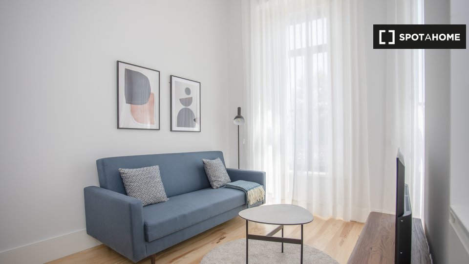 Apartment Porto, 1 bed, 48m² — photo 1