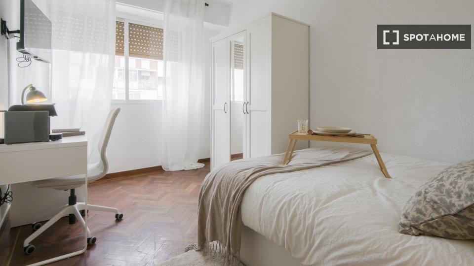 Double room Madrid, 7 beds — photo 10