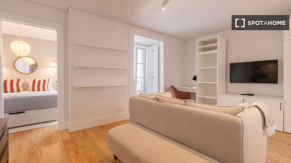 Apartment Lisbon, 1 bed — photo 7
