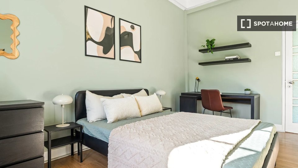 Double room Lisbon, 10 beds — photo 12