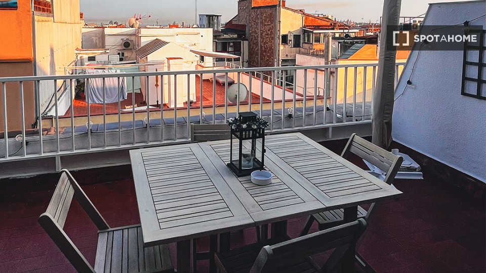 Double room Barcelona, 2 beds, 61m² — photo 15