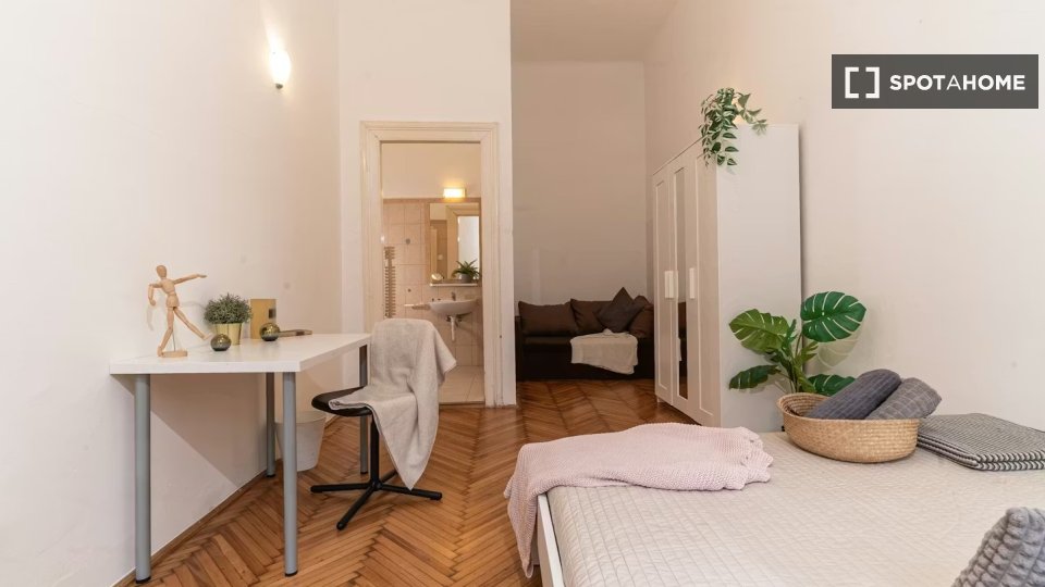 Double room Budapest, 4 beds — photo 16