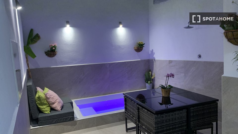 Apartment Malaga, 4 beds, 157m² — photo 7