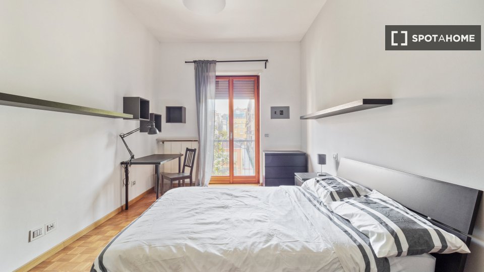 Double room Milan, 5 beds, 127m² — photo 1