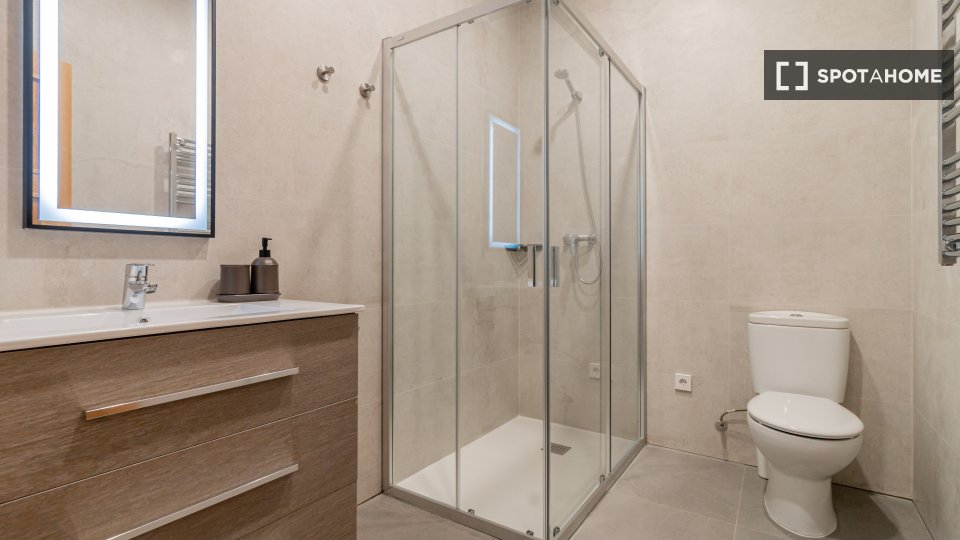 Apartment Madrid, 2 beds — photo 7