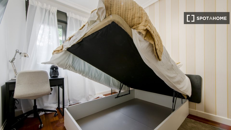 Double room Madrid, 8 beds — photo 19