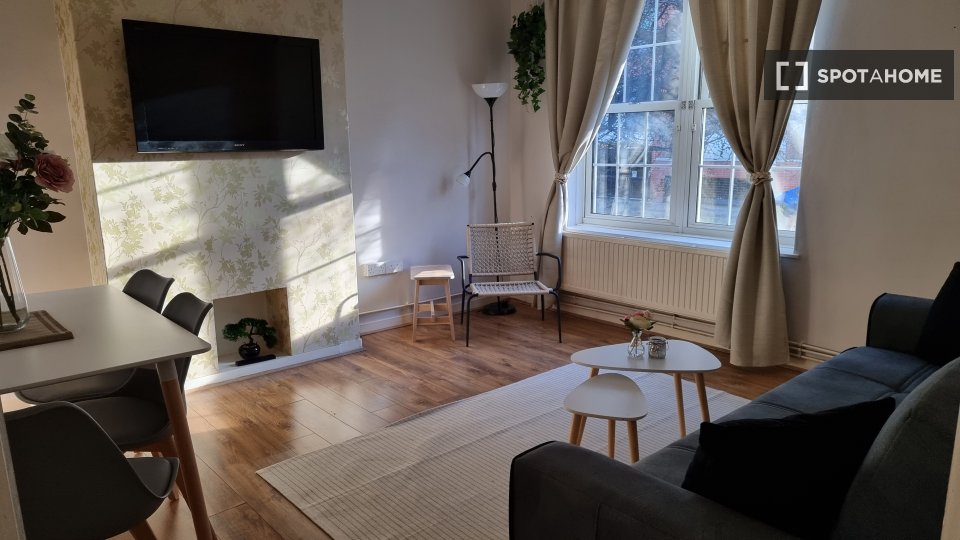 Apartment London, 2 beds, 67m² — photo 7