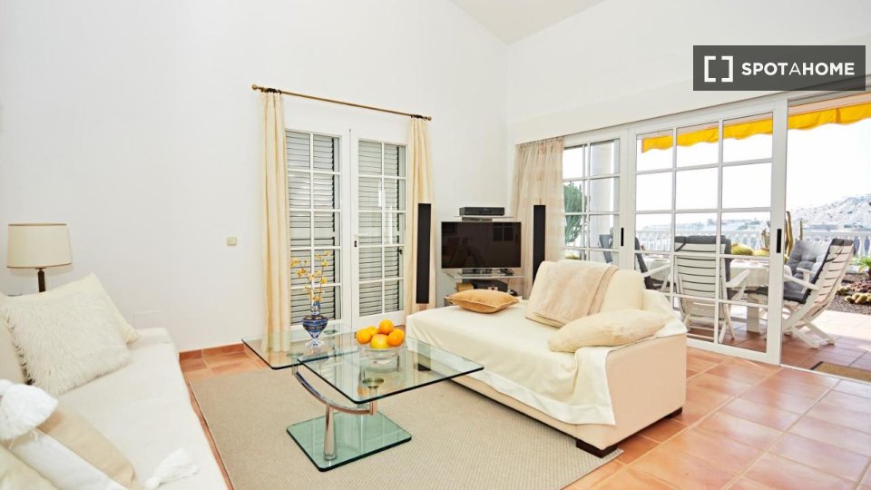 Apartment Santa_Cruz_De_Tenerife, 3 beds, 590m² — photo 18