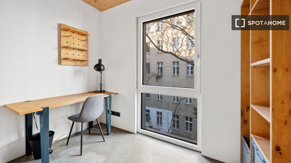 Double room Berlin, 5 beds, 90m² — photo 10