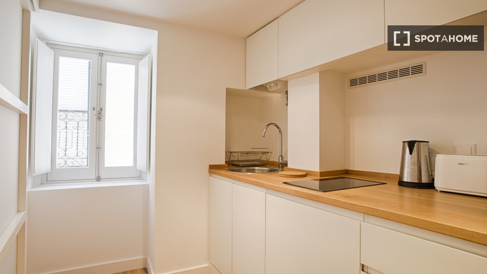 Apartment mono Lisbon, 36m² — photo 3