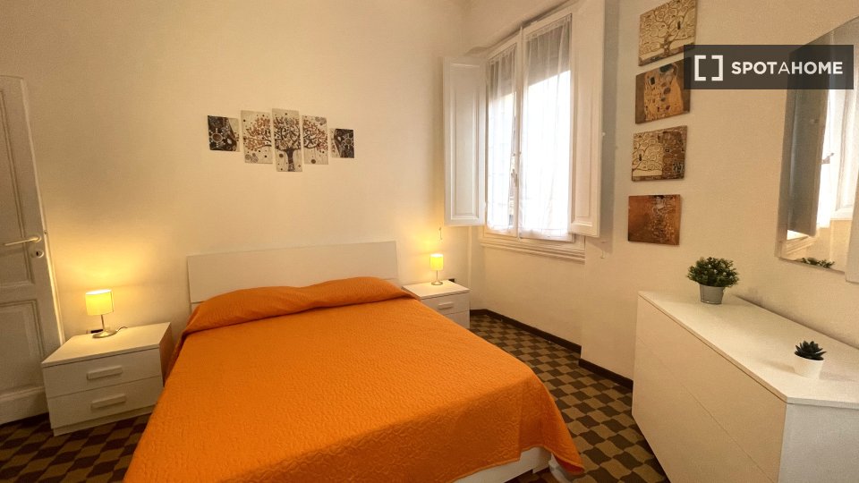 Double room Florence, 4 beds, 90m² — photo 12