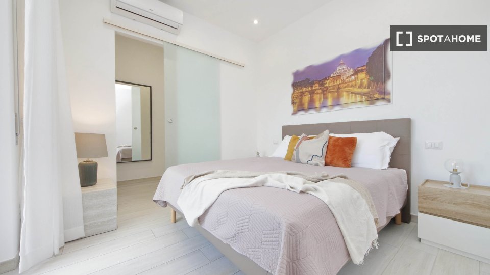 Apartment Rome, 1 bed — photo 1