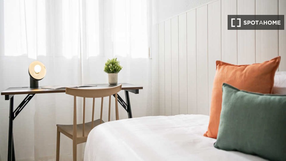 Double room Madrid, 25 beds — photo 20