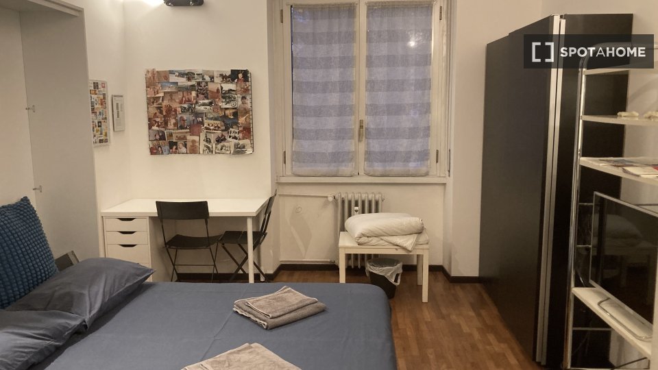 Double room Milan, 1 bed, 78m² — photo 11