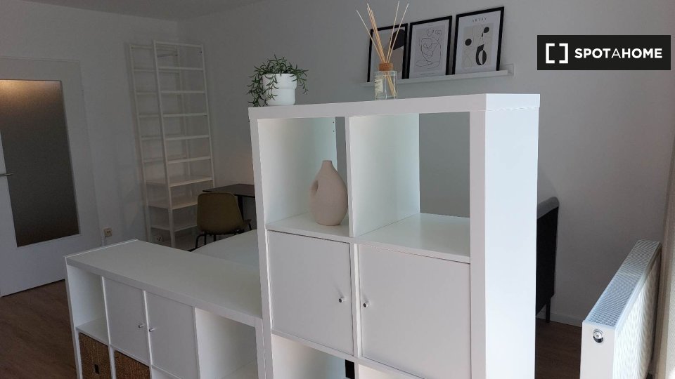 Apartment Hamburg, 1 bed, 34m² — photo 14