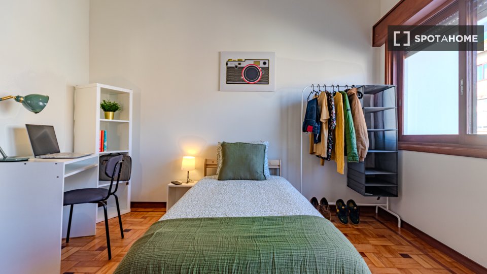 Double room Porto, 5 beds — photo 21