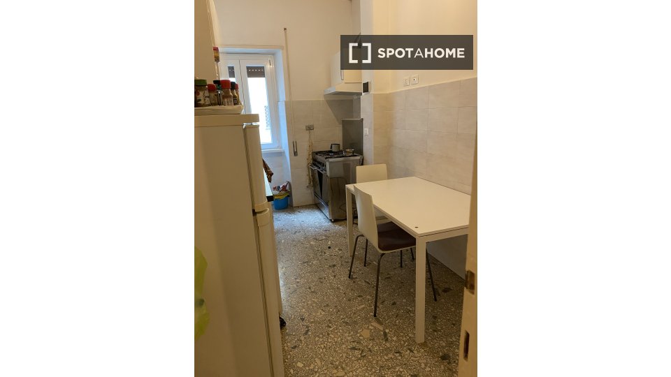 Double room Rome, 2 beds, 70m² — photo 9