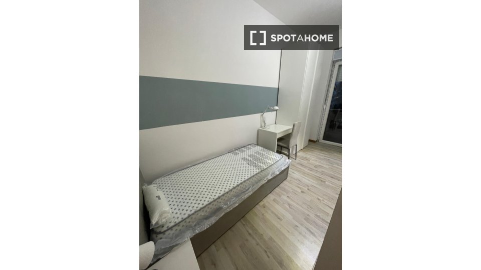 Double room Bologna, 8 beds, 150m² — photo 4