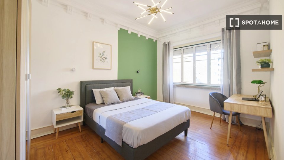 Double room Lisbon, 6 beds — photo 1