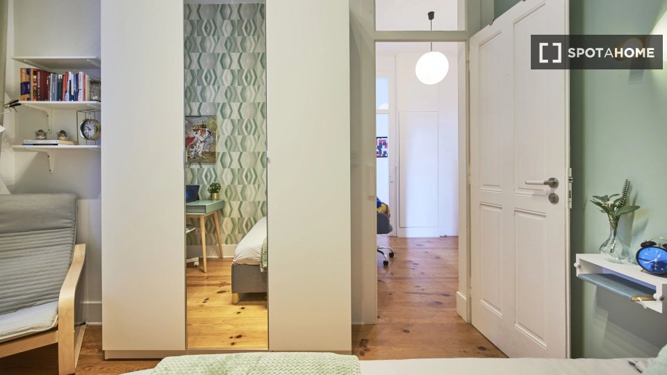 Double room Lisbon, 7 beds — photo 5