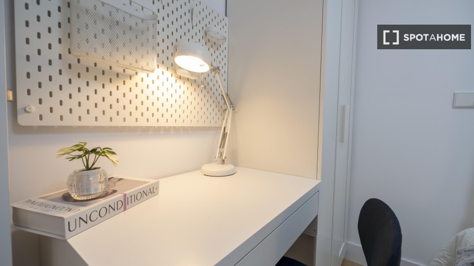 Double room Madrid, 7 beds — photo 11