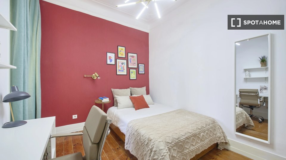 Double room Lisbon, 6 beds — photo 1