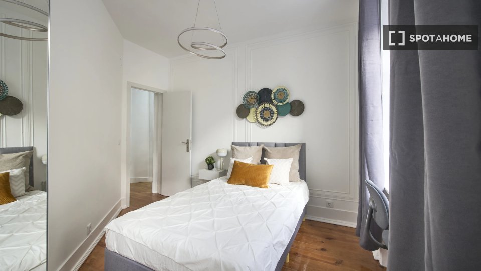 Double room Lisbon, 8 beds — photo 1