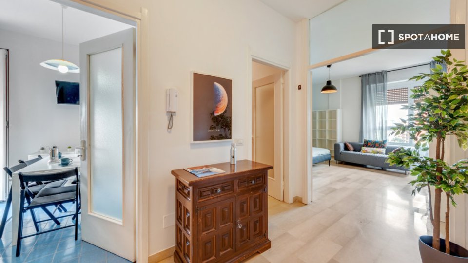 Double room Milan, 3 beds, 105m² — photo 15