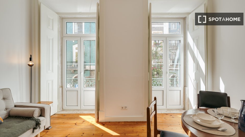 Apartment mono Lisbon, 65m² — photo 22